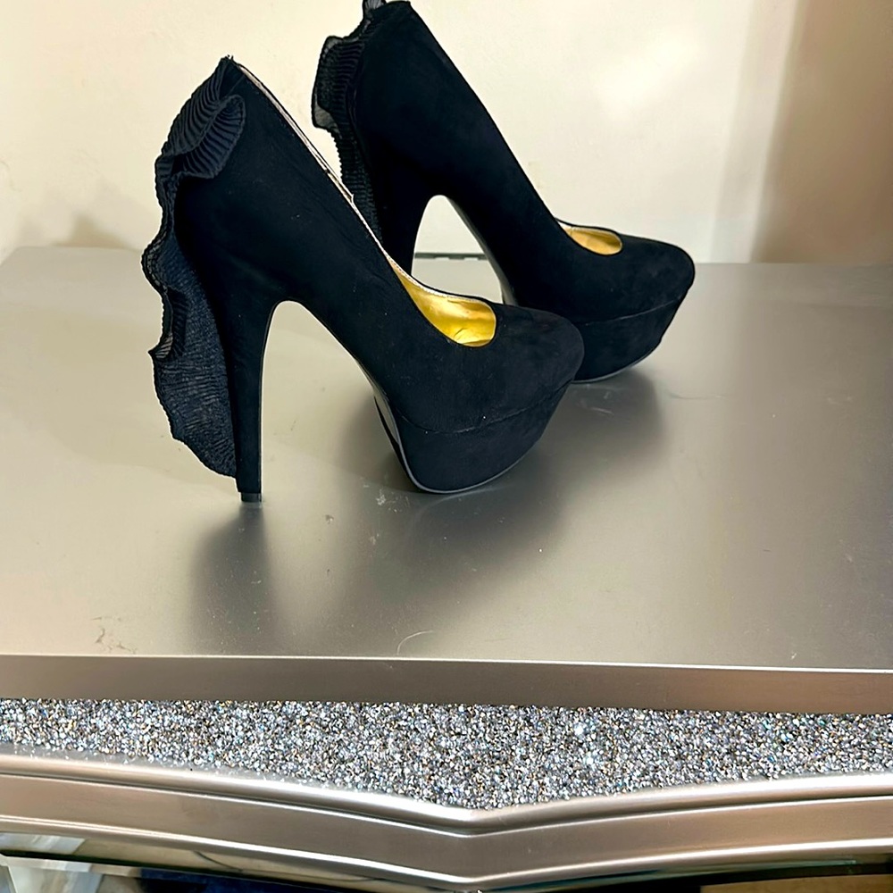 Lilliana High Heel Ruffle Stiletto Platform Pumps